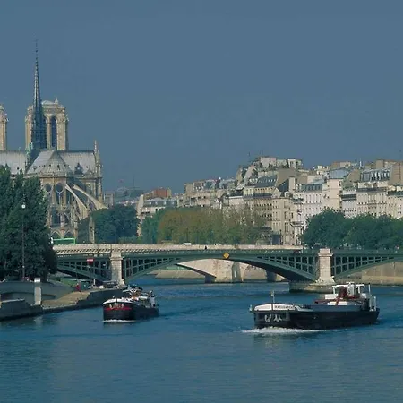 Отель Ibis Budget Paris Porte De Montmartre 2*