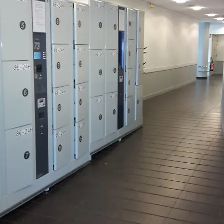 Ibis Budget Paris Porte De Montmartre Hotel 2*