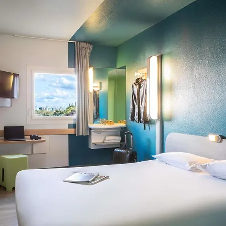 Ibis Budget Paris Porte De Montmartre 2*
