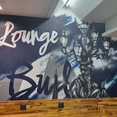 Ibis Budget Paris Porte De Montmartre Hotel