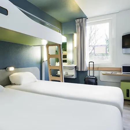 Ibis Budget Paris Porte De Montmartre 2*