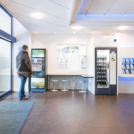 Ibis Budget Paris Porte De Montmartre Szálloda