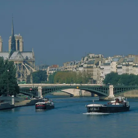 Ibis Budget Paris Porte De Montmartre 2*