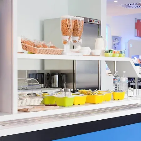 Ibis Budget Paris Porte De Montmartre