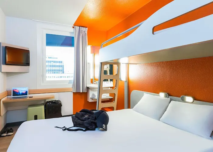 Ibis Budget Paris Porte De Montmartre 2*
