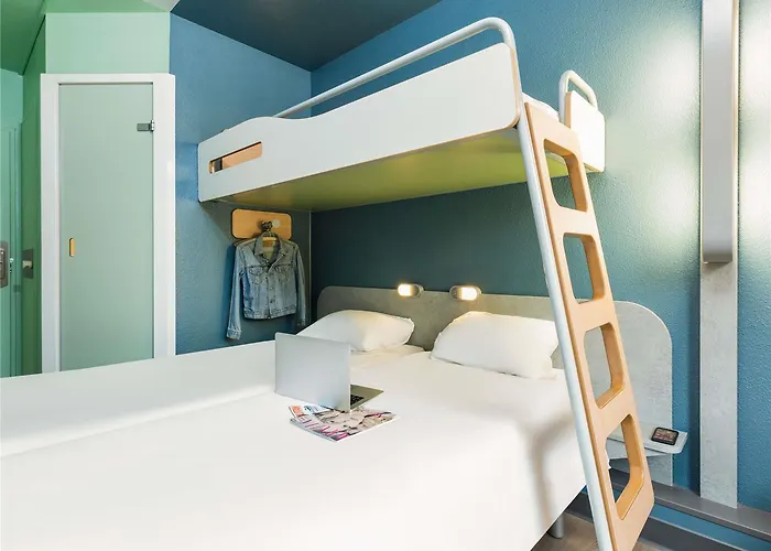 Hotel Ibis Budget Paris Porte De Montmartre