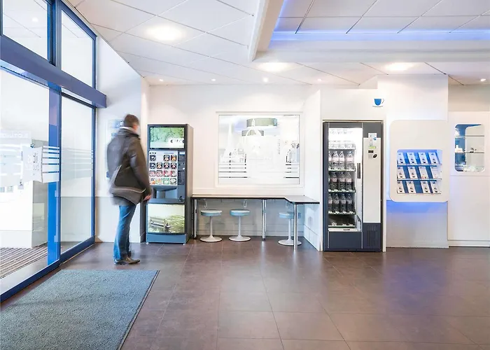 Ibis Budget Paris Porte De Montmartre Hotel