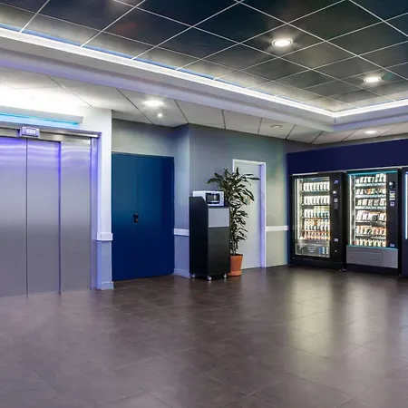 Ibis Budget Paris Porte De Montmartre 2*